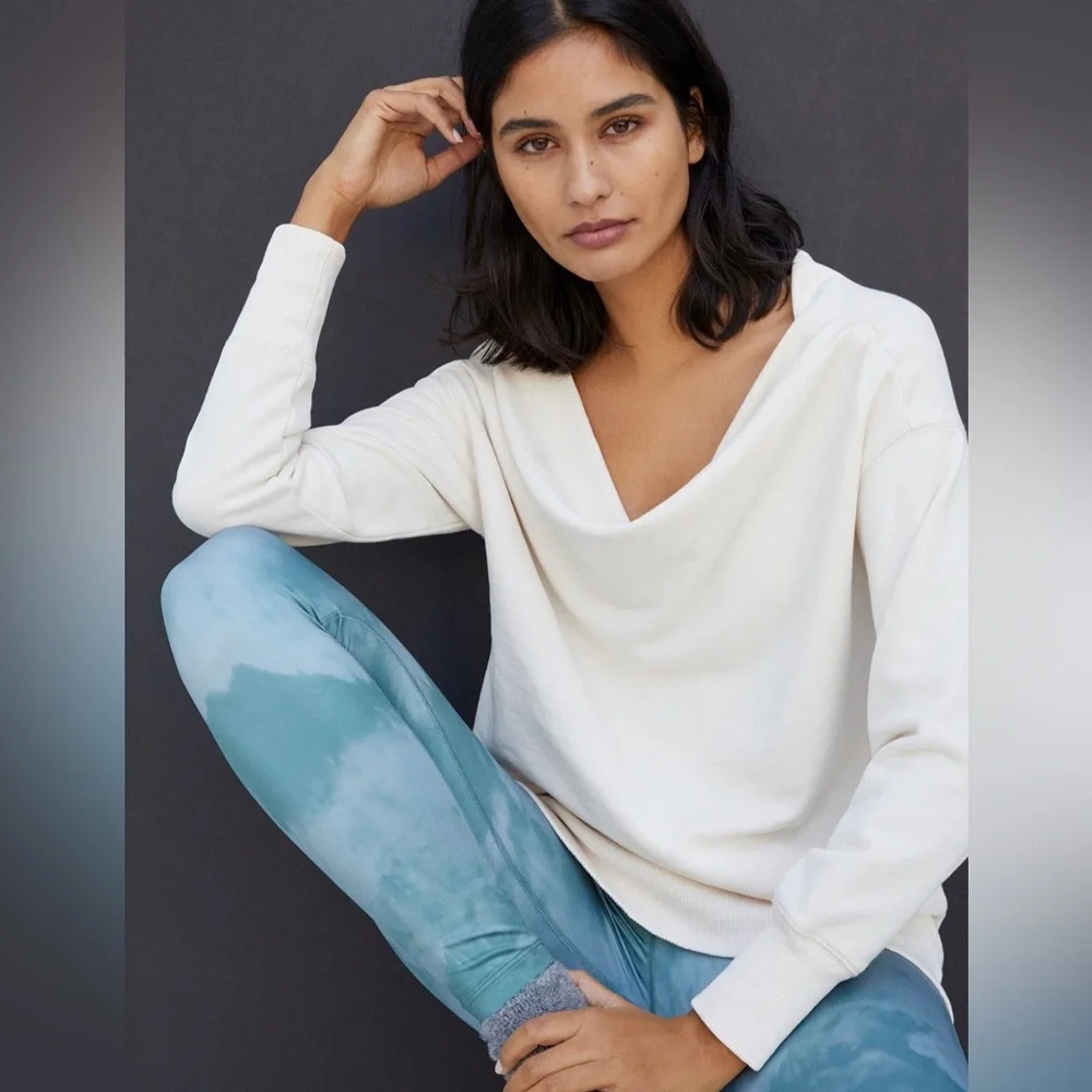 NWT Anthropologie Pilcro Dona Pullover Sweatshirt Top, Size XS - Picture 2 of 10